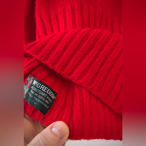 70’s McGregor Vibrant Red Scottish Shetland Wool Turtleneck Sweater - Picture 8 of 8
